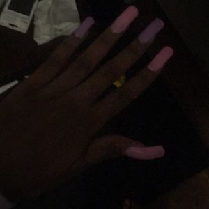 Meet your Posher, Yanna